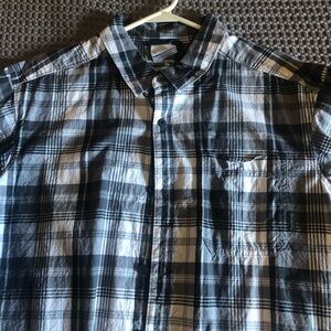 Columbia Black and White Plaid Casual Button-Down Shirt